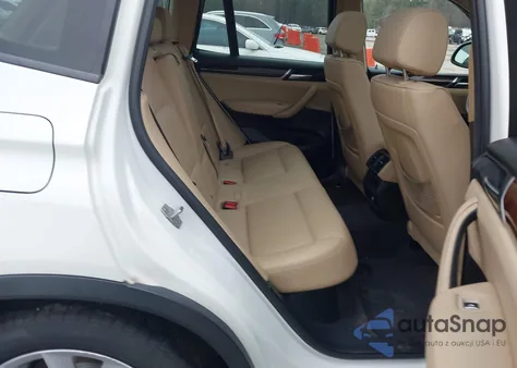 2016 BMW X3 xDrive28I z USA, uszkodzony, nr VIN 5UXWX9C52G0D84232